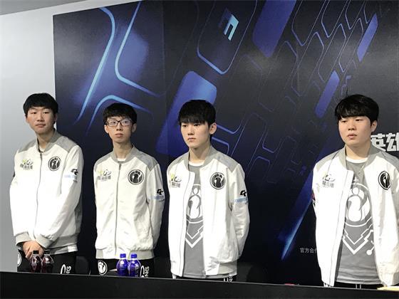 在教练瓜迪 在教练瓜迪